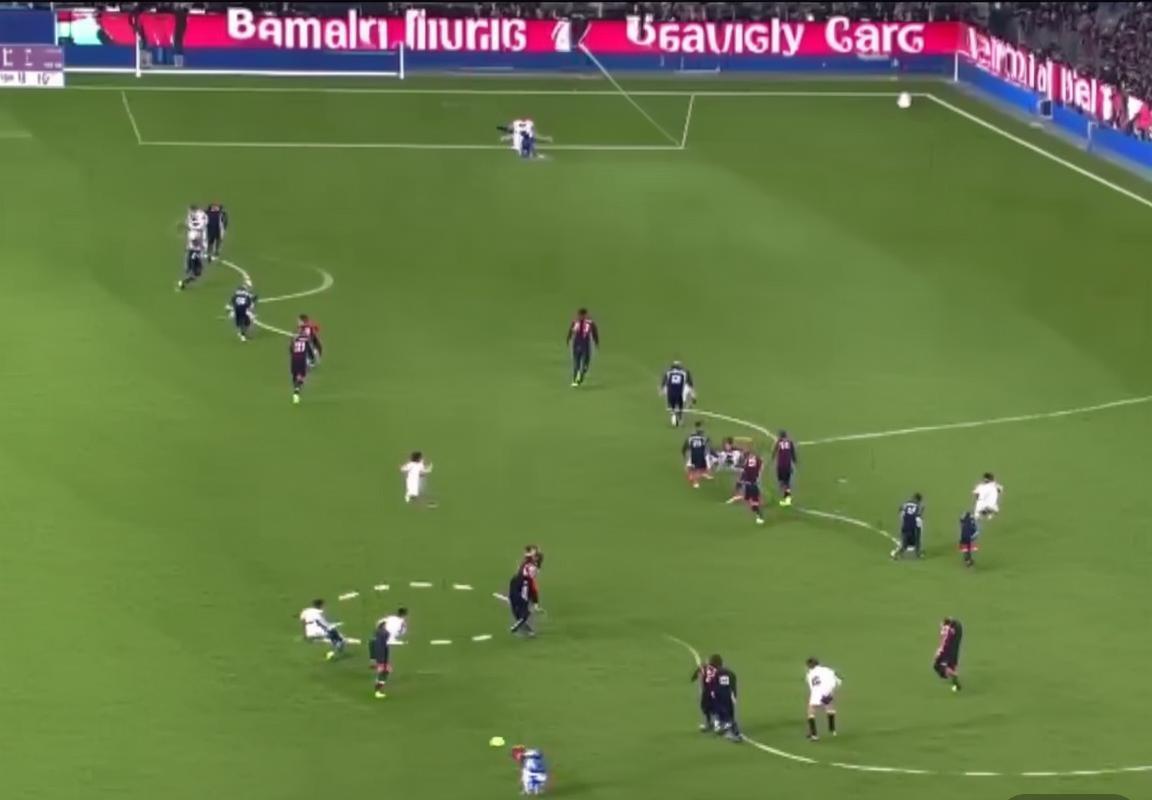 巴黎拜仁巅峰对决：战术解析与球星较量展望(图1)