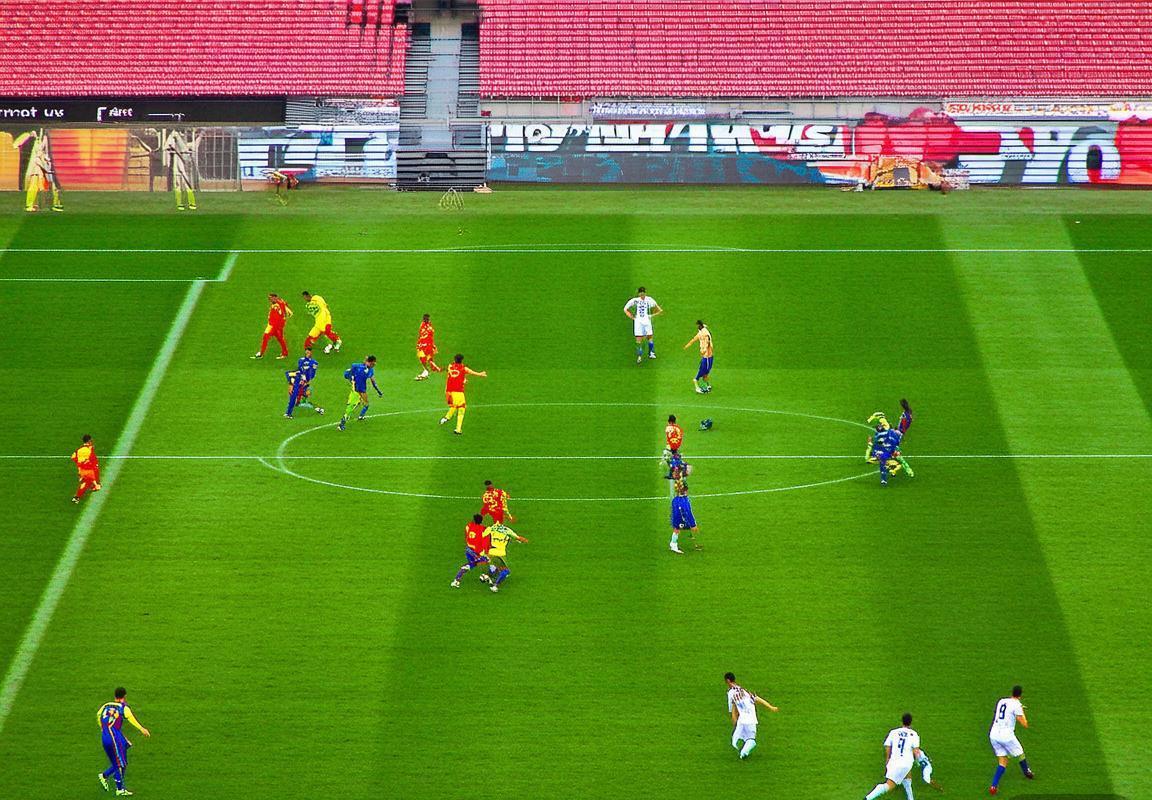 巴塞罗那VS莱万特：传控与防守巅峰对决战报(图1)